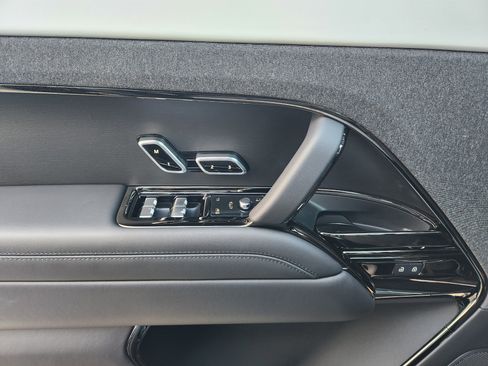 New 2026 Land Rover Range Rover Sport Dynamic SE image 23