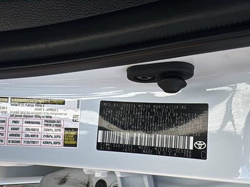 Used 2025 Toyota Corolla SE FWD image 25