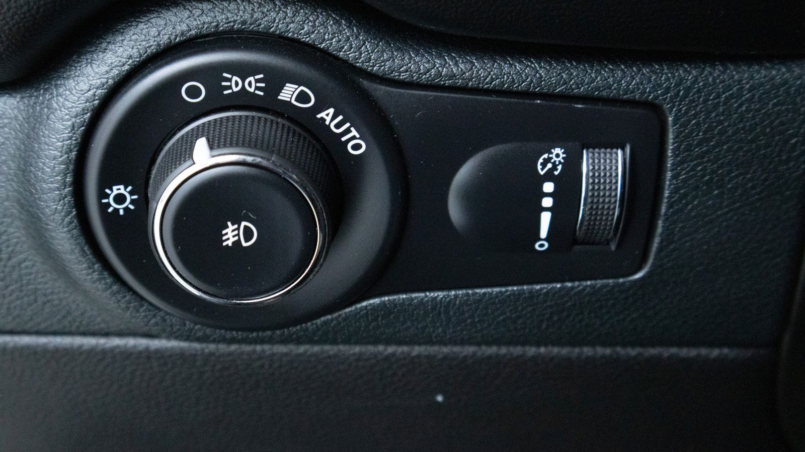 Used 2023 Dodge Durango GT AWD/4WD image 23