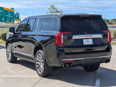 Used 2023 GMC Yukon XL Denali AWD/4WD image 4