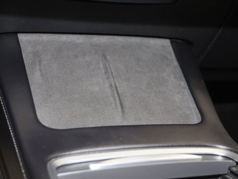 Used 2022 Tesla Model Y Long Range image 29