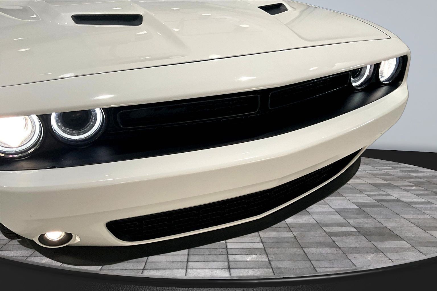 Used 2023 Dodge Challenger SXT w/ Blacktop Package RWD image 31