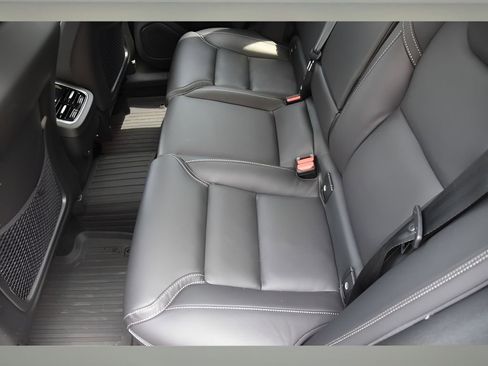 Certified 2025 Volvo XC60 B5 Ultra w/ Protection Package Premier image 13