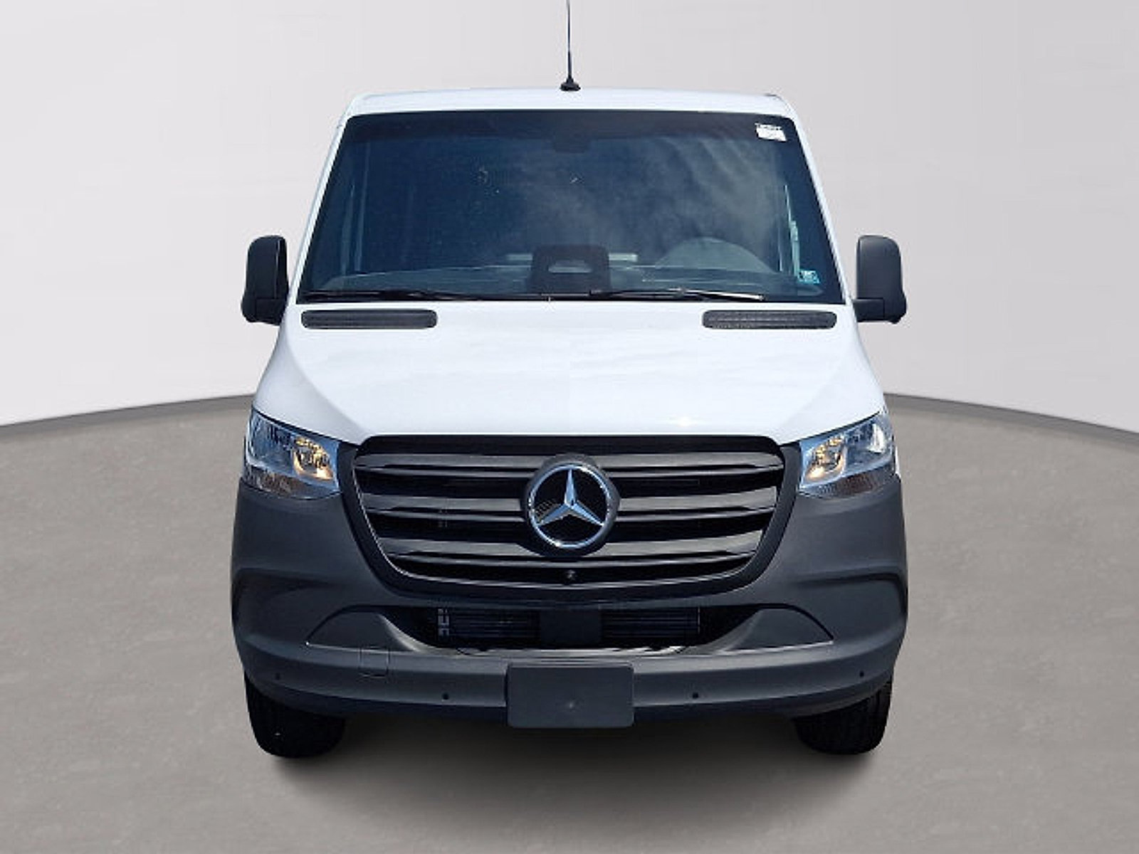 Used 2026 Mercedes-Benz Sprinter 2500 image 2