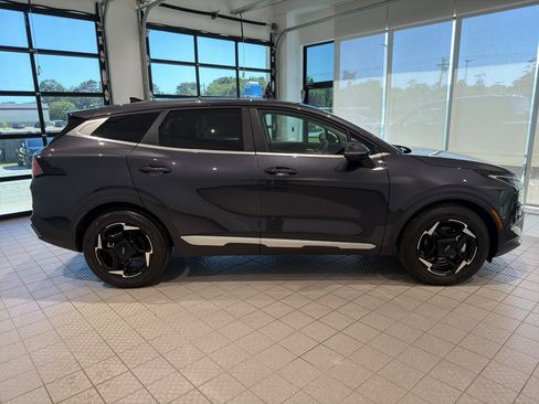 Certified 2026 Kia Sportage EX FWD image 6