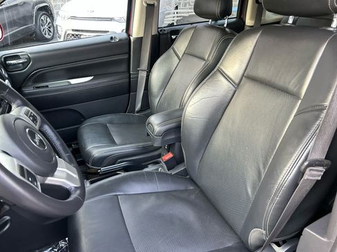 Used 2017 Jeep Compass High Altitude AWD/4WD image 12