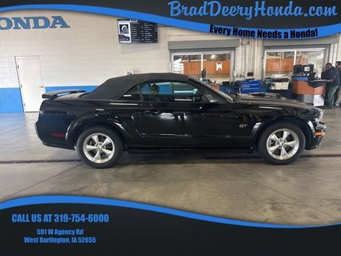 Used 2007 Ford Mustang GT image 1