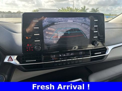 Used 2024 Toyota Sienna LE image 24