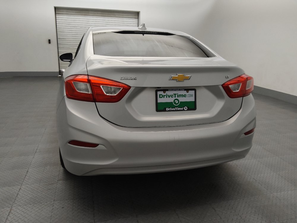 Used 2017 Chevrolet Cruze LT FWD image 6