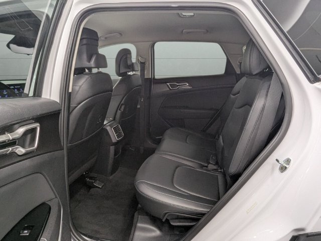 Used 2023 Kia Sportage EX FWD image 23