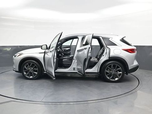 Used 2019 INFINITI QX50 Essential w/ Sensory Package AWD/4WD image 42