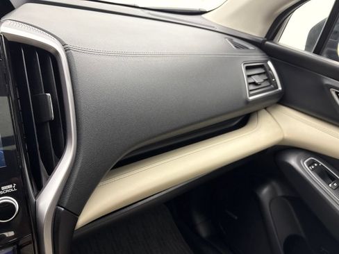 Used 2019 Subaru Ascent Limited AWD/4WD image 33