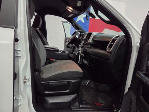 Used 2024 RAM 3500 SLT w/ Quick Order Package 2YG SLT AWD/4WD image 8