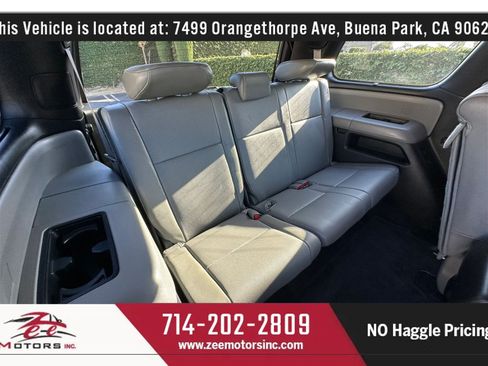 Used 2019 Toyota Sequoia Platinum w/ Carpet Mat Package (TMS) AWD/4WD image 24