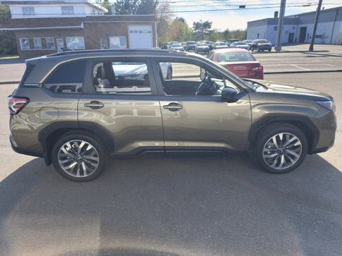 Certified 2025 Subaru Forester Touring w/ Protection Package AWD/4WD image 4