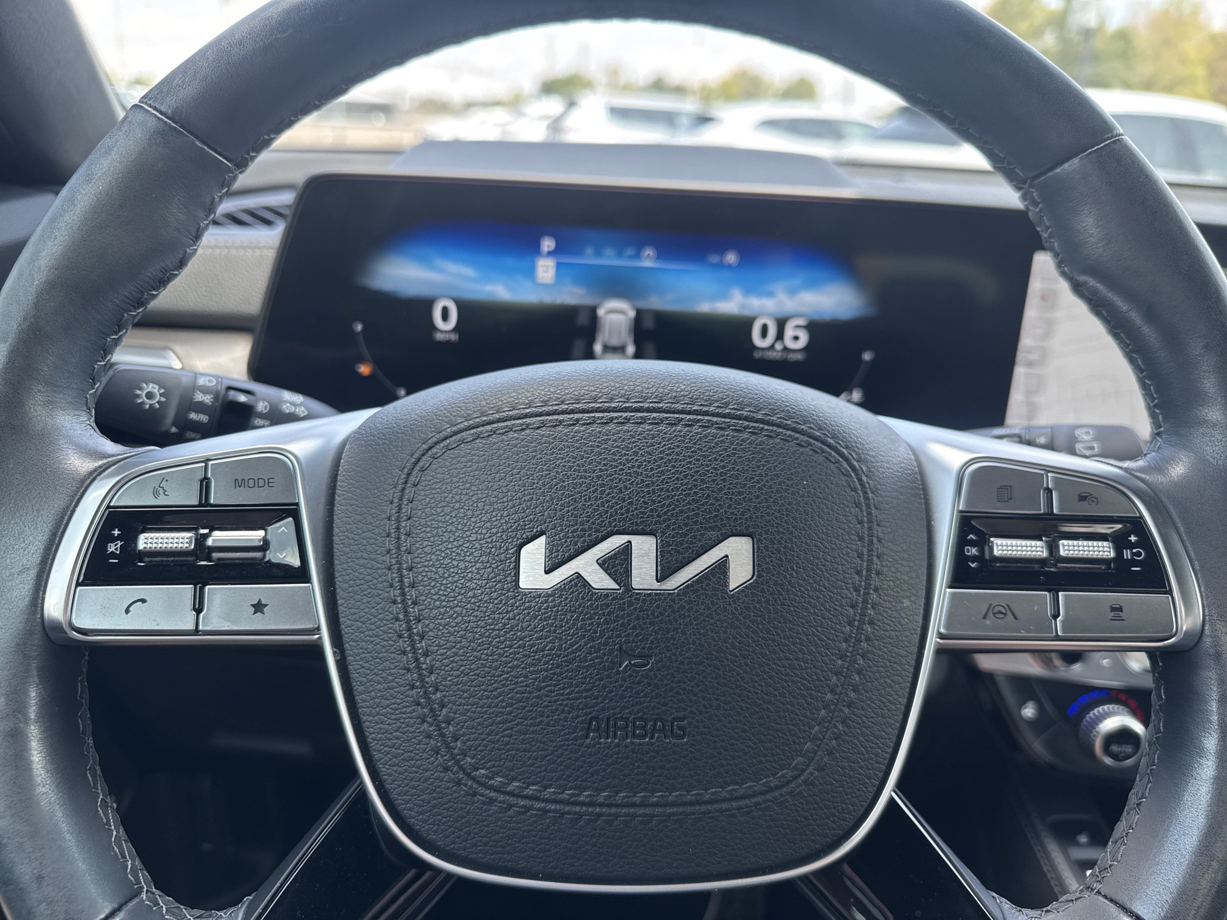 Used 2023 Kia Telluride SX Prestige X-Pro AWD/4WD image 10