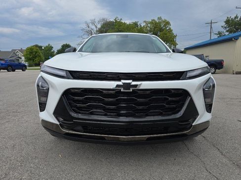Used 2024 Chevrolet Trax ACTIV FWD image 8