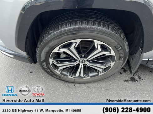 Used 2023 Toyota RAV4 XSE w/ Weather Package AWD/4WD image 11