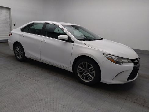 Used 2016 Toyota Camry SE FWD image 11