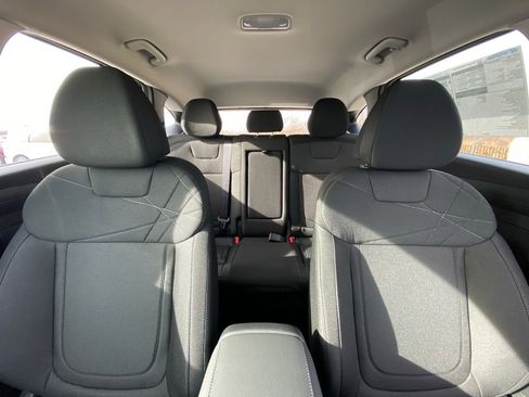 New 2026 Hyundai Tucson Blue SE image 28