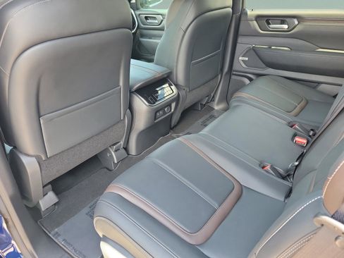 New 2025 Nissan Armada SL image 14