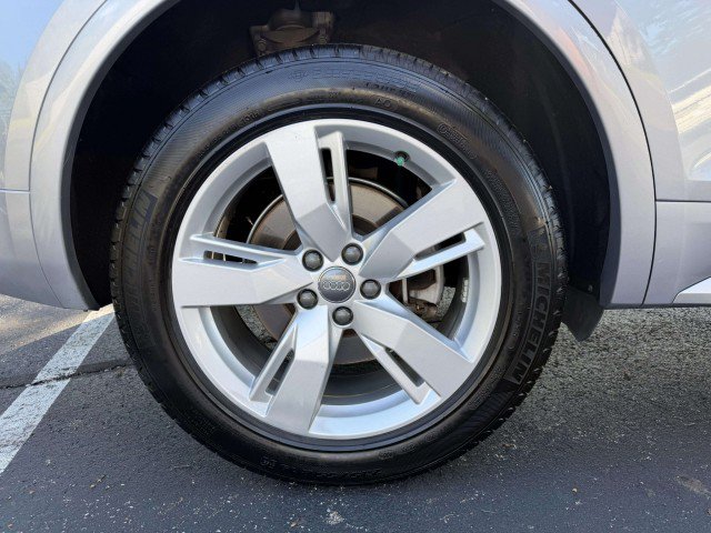 Used 2018 Audi Q5 2.0T Premium Plus w/ Premium Plus Package AWD/4WD image 31