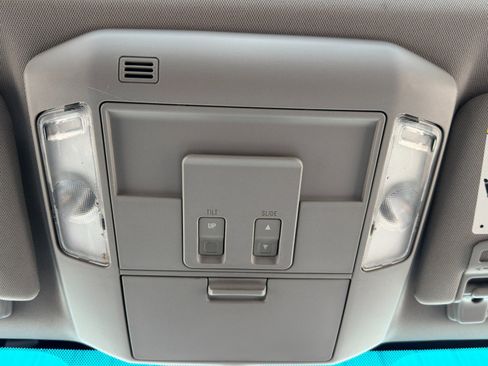 Used 2016 Toyota Tundra Limited w/ Limited Premium Package image 29