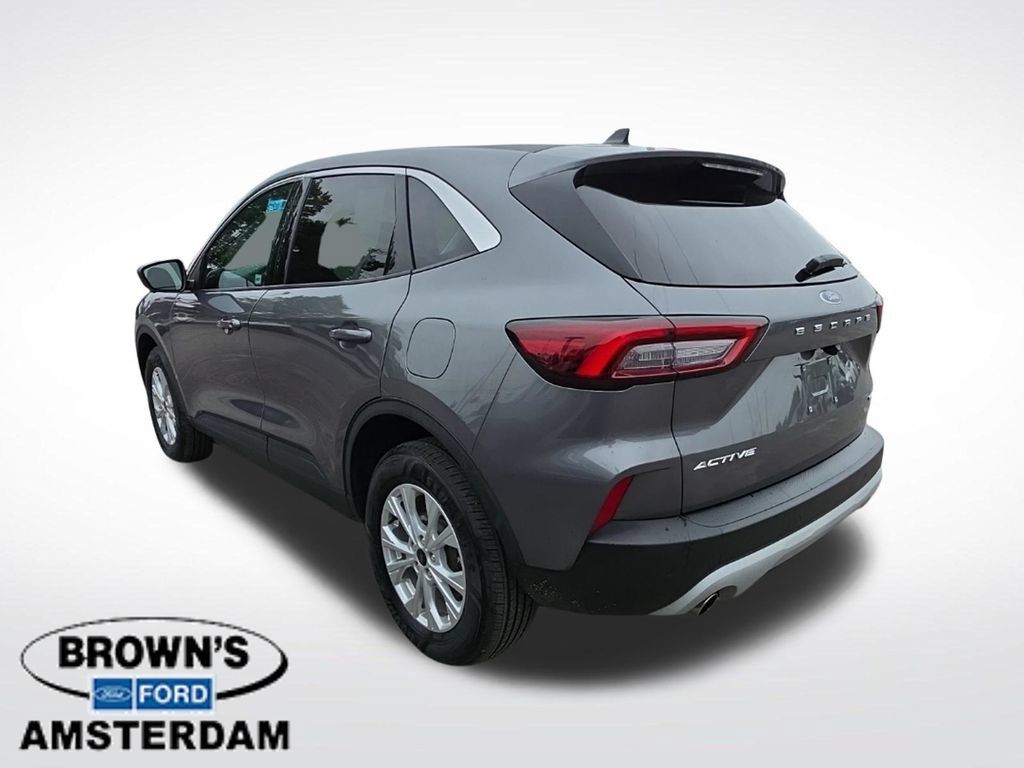 Used 2023 Ford Escape Active w/ Tech Pack #2 AWD/4WD image 6