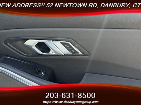 Used 2020 BMW 330i xDrive Sedan w/ M Sport Package AWD/4WD image 31