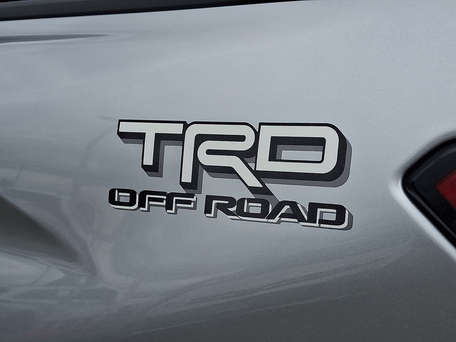 Used 2024 Toyota Tacoma TRD Off-Road AWD/4WD image 32