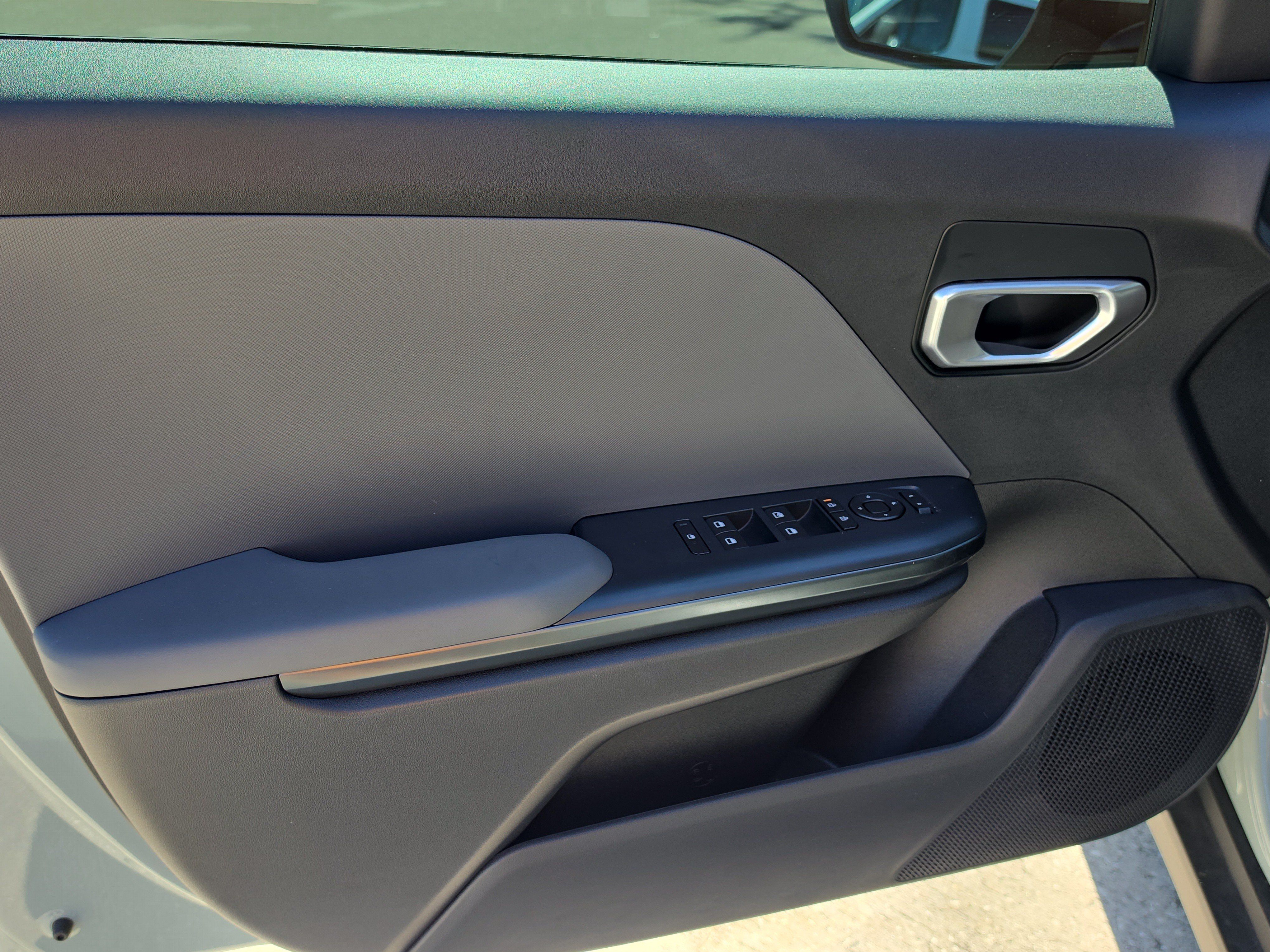 Used 2026 Kia K4 FWD image 16