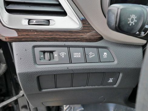 Used 2018 Hyundai Santa Fe Sport AWD/4WD image 22