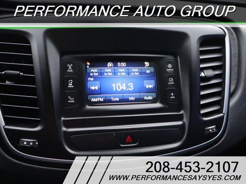Used 2015 Chrysler 200 Limited image 19