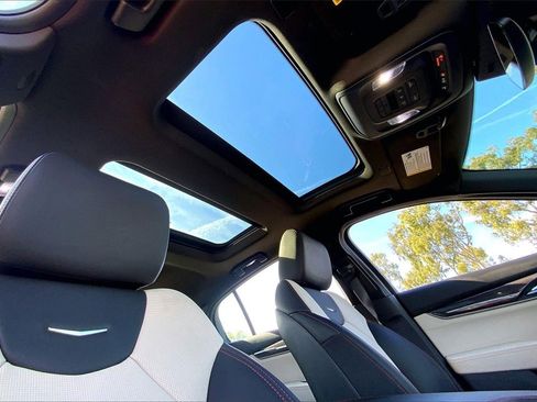 Used 2025 Cadillac CT5 Sport image 13