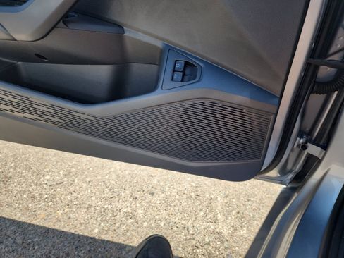 Used 2023 Volkswagen Jetta SE FWD image 27