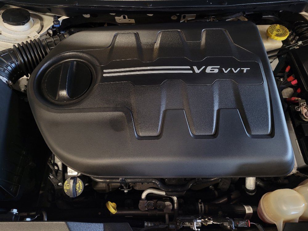 Used 2019 Jeep Cherokee High Altitude FWD image 30