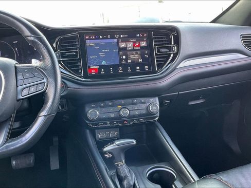 Used 2024 Dodge Durango GT image 6