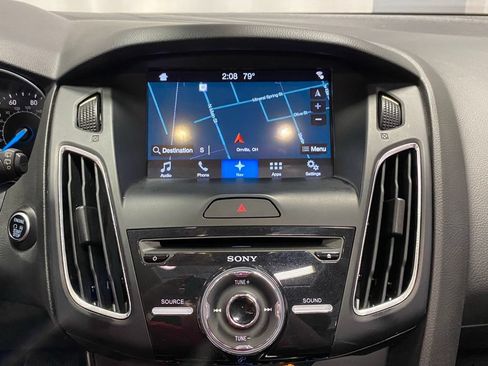Used 2017 Ford Focus Titanium w/ Titanium Technology Package FWD image 22