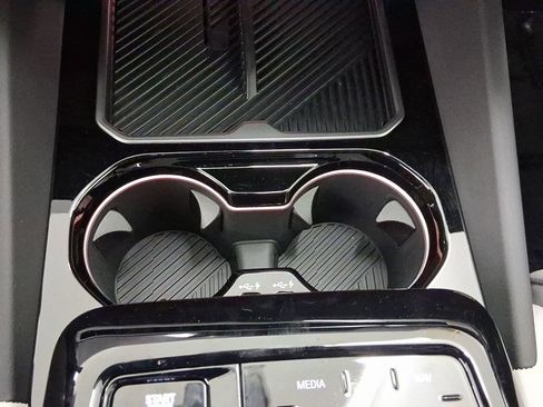 New 2026 BMW 540i xDrive 540i xDrive w/ Executive Package image 25