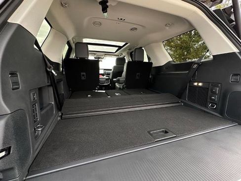 New 2025 Ford Expedition Active image 37