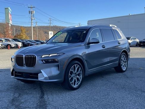 Certified 2023 BMW X7 xDrive40i w/ Executive Package image 2