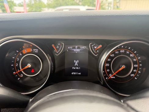 Used 2022 Jeep Wrangler Unlimited Sport AWD/4WD image 14