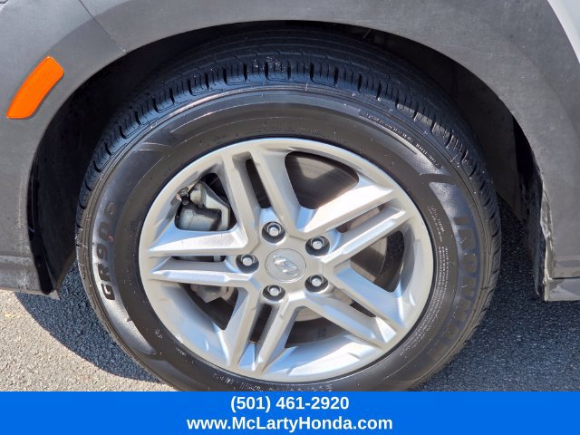 Used 2023 Hyundai Kona SE w/ Cargo Package AWD/4WD image 18