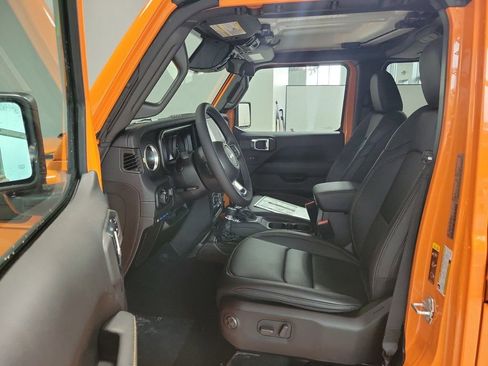 New 2025 Jeep Wrangler Unlimited Sahara w/ Safety Group image 9