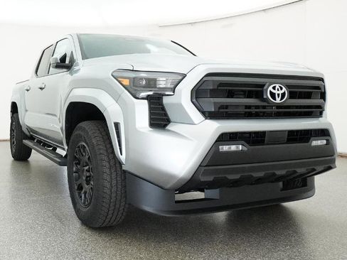 New 2026 Toyota Tacoma SR5 RWD image 33