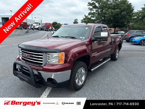 Used 2013 GMC Sierra 1500 SLT w/ All-Terrain Package AWD/4WD image 1