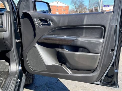 Used 2017 GMC Canyon SLE w/ SLE Convenience Package image 22