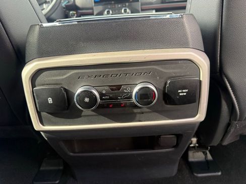 Used 2022 Ford Expedition Max Limited AWD/4WD image 13