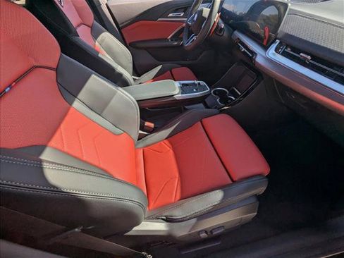 Used 2025 BMW X2 M35i w/ Premium Package image 21