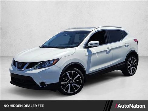Used 2017 Nissan Rogue Sport SL w/ SL Premium Package FWD image 1